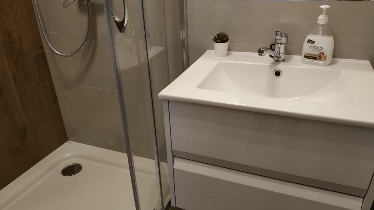 Lukas Guest Rooms Краков Экстерьер фото